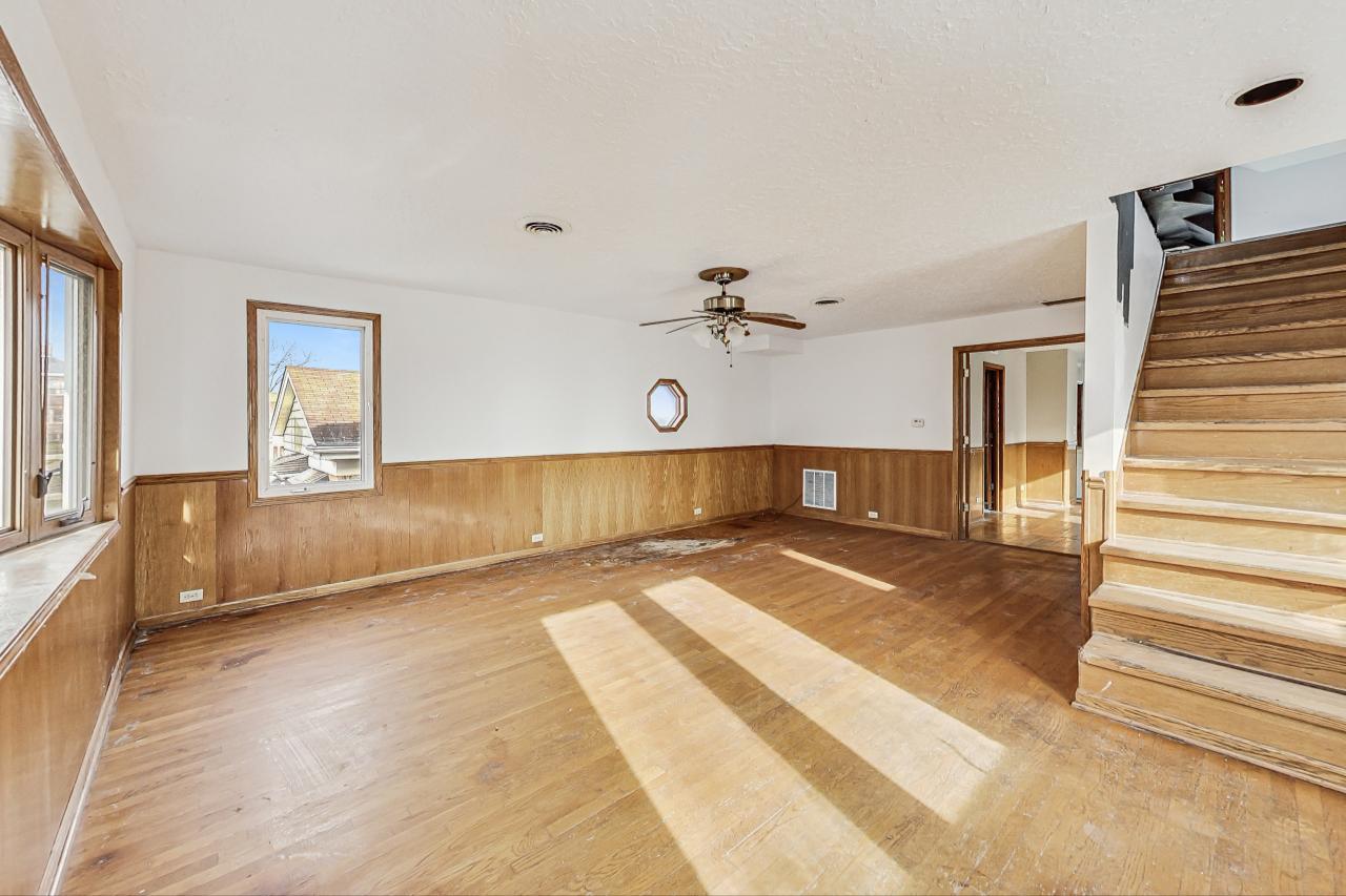 4531 Pulaski Avenue Property Photo 5