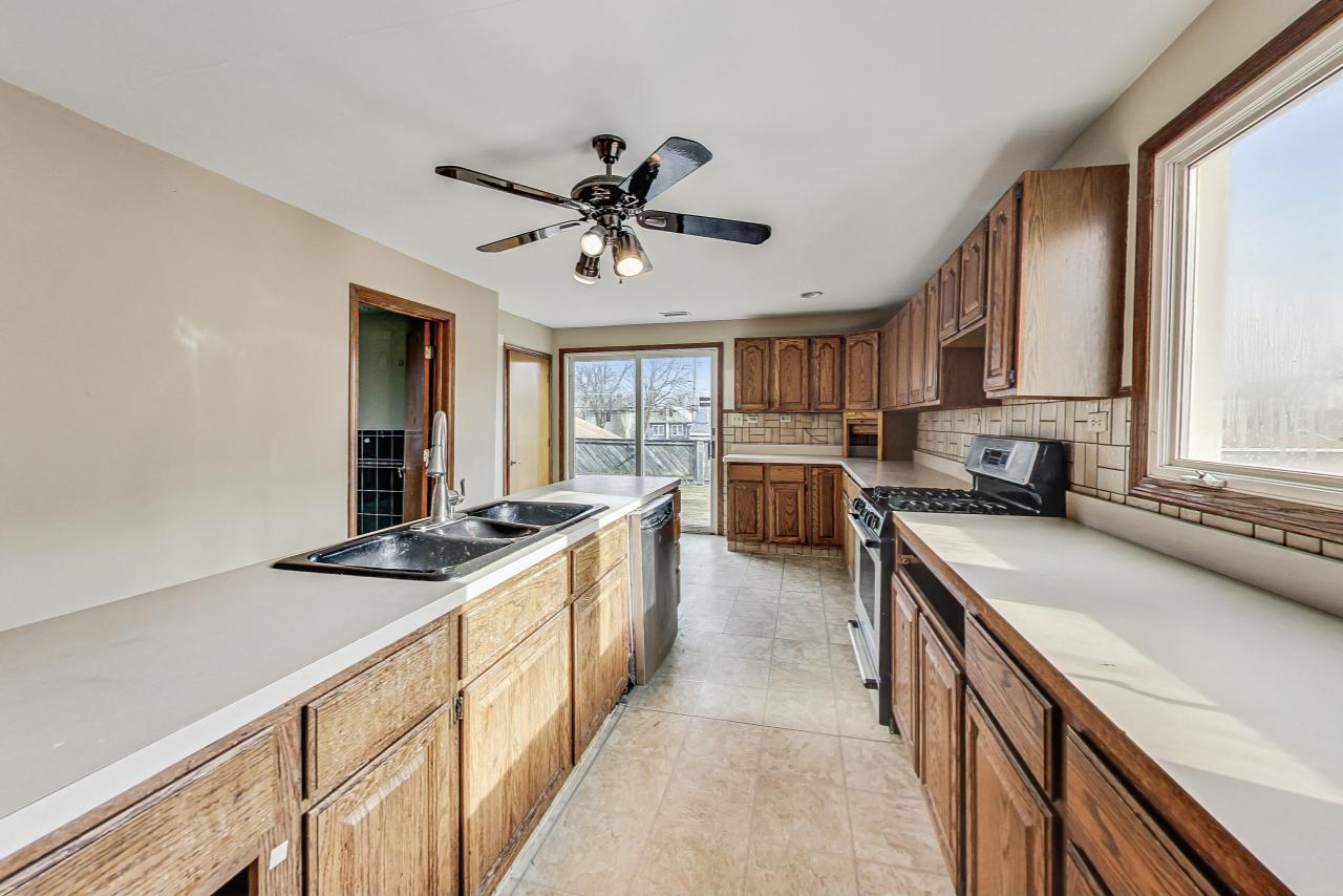 4531 Pulaski Avenue Property Photo 11