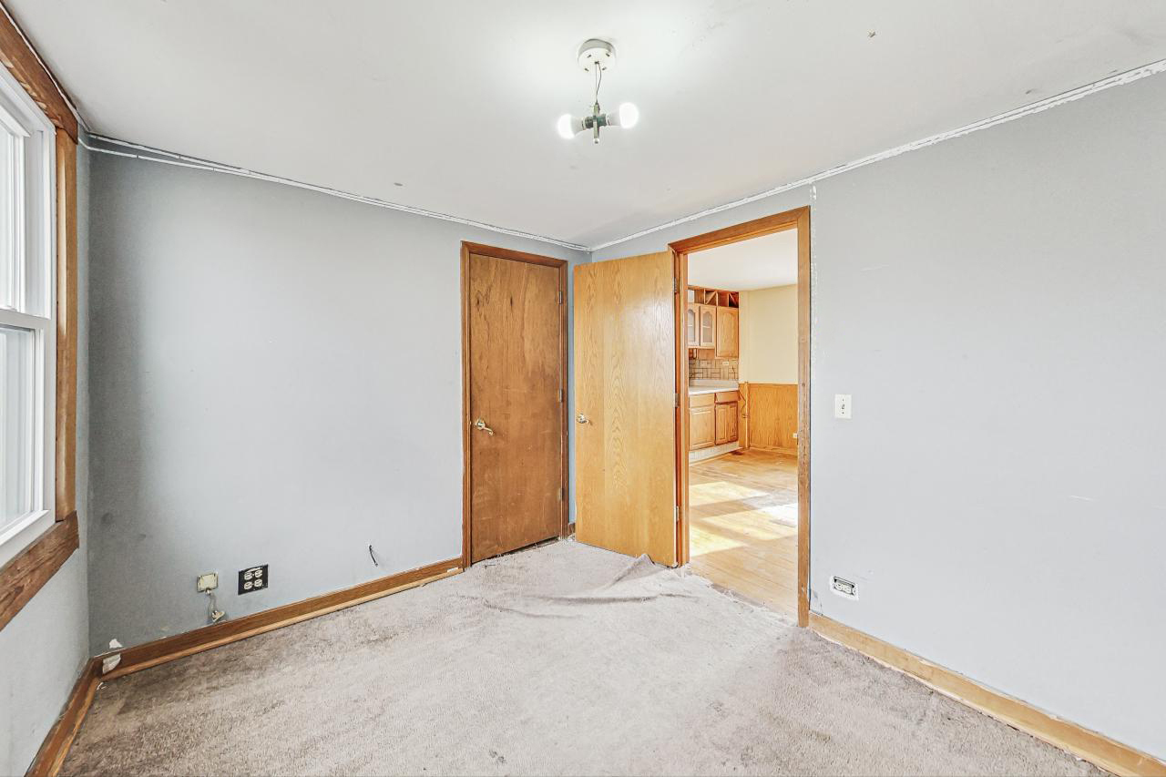 4531 Pulaski Avenue Property Photo 15