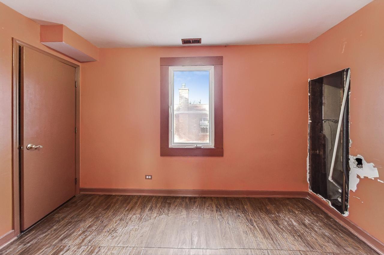 4531 Pulaski Avenue Property Photo 16