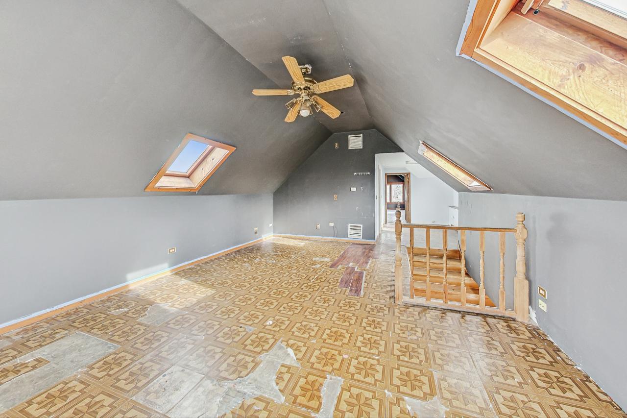 4531 Pulaski Avenue Property Photo 22