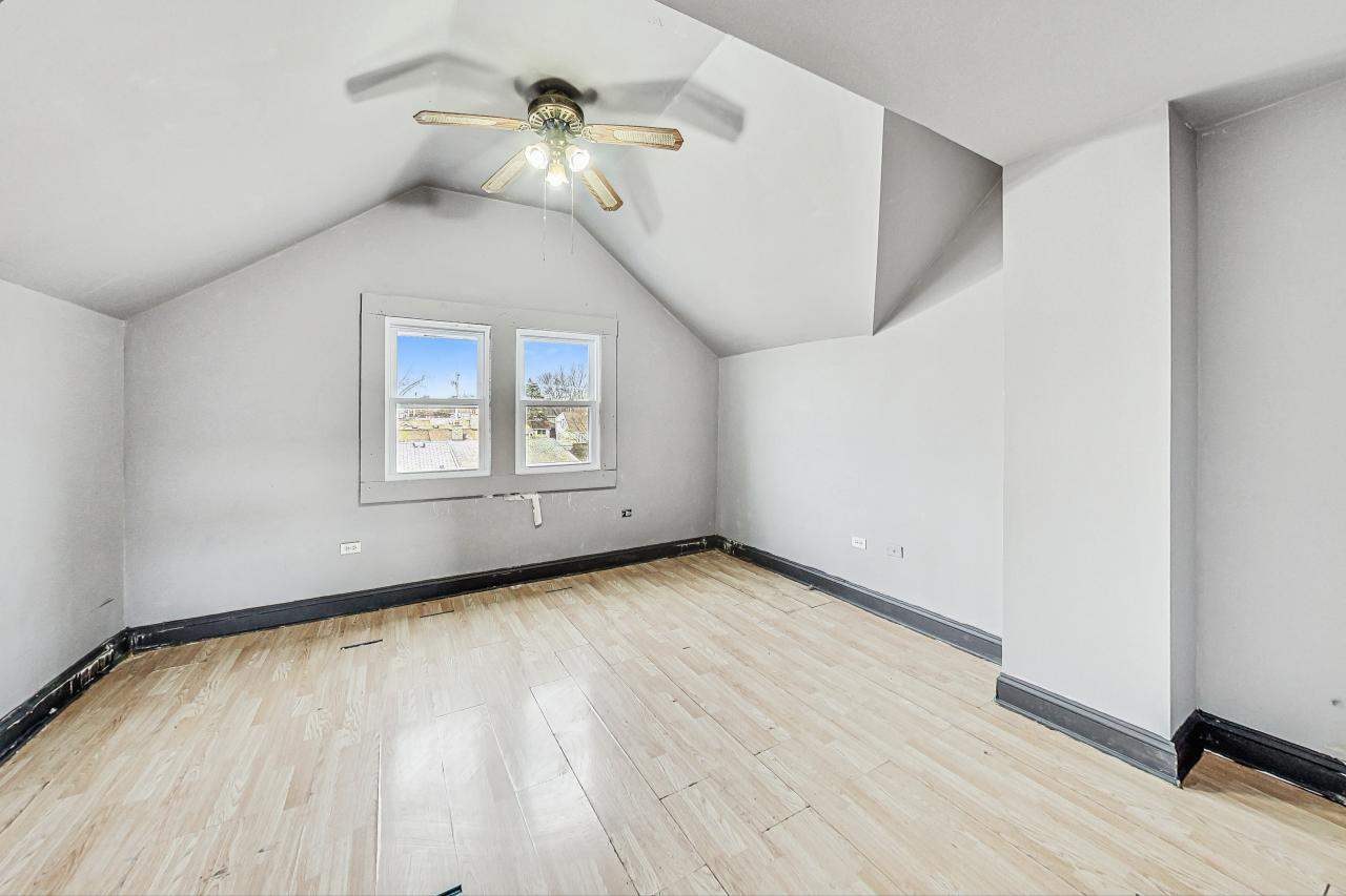 4531 Pulaski Avenue Property Photo 27