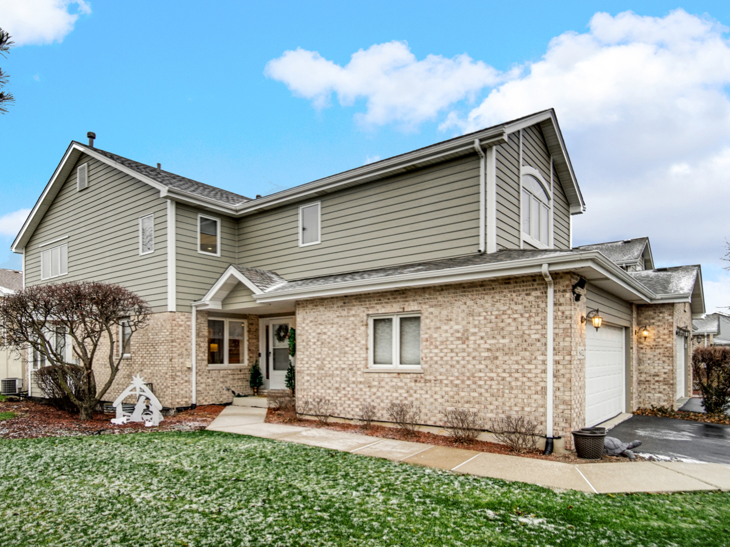 8452 Dunmore Drive Property Photo