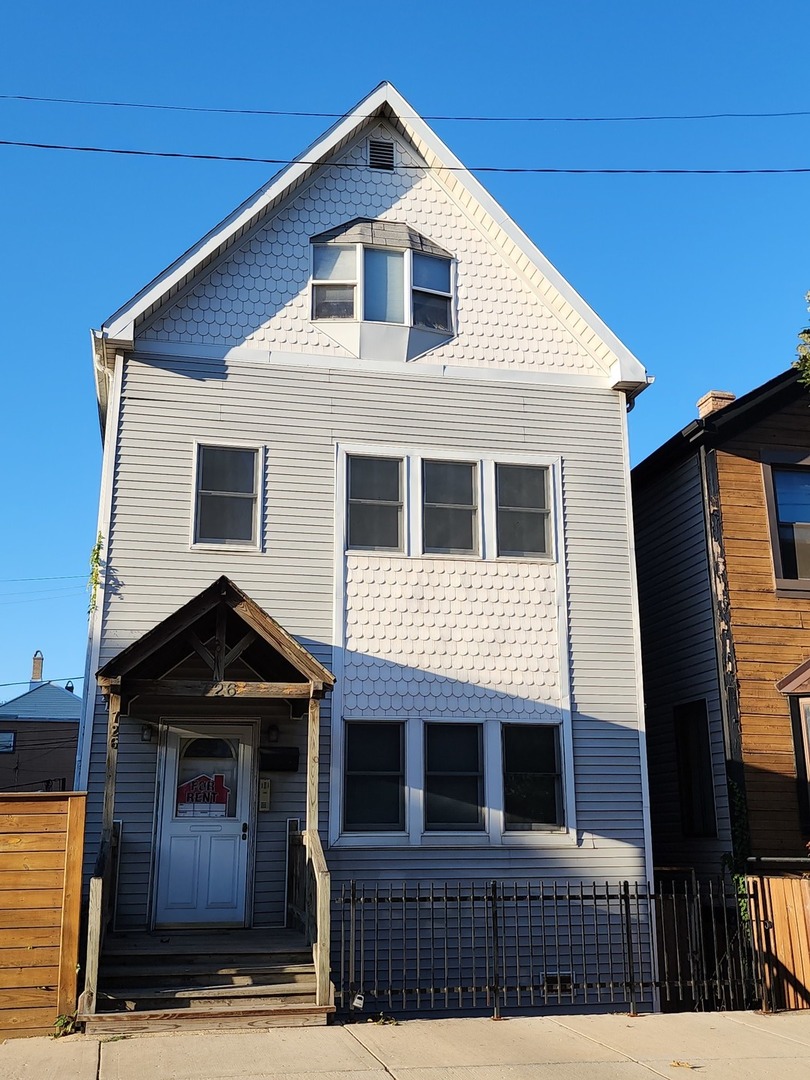 726 W 17th Street 2 Property Photo 1