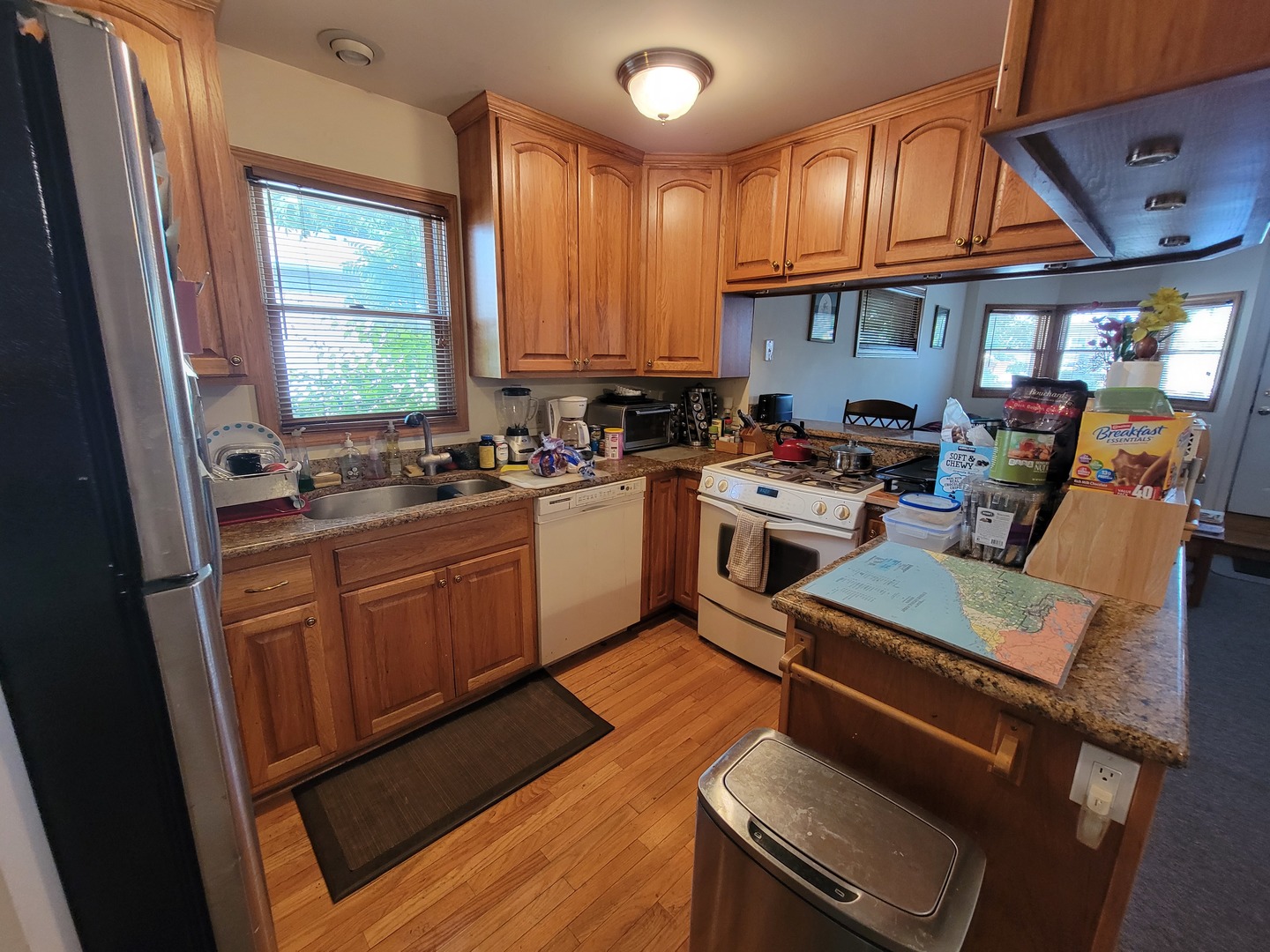 726 W 17th Street 2 Property Photo 6