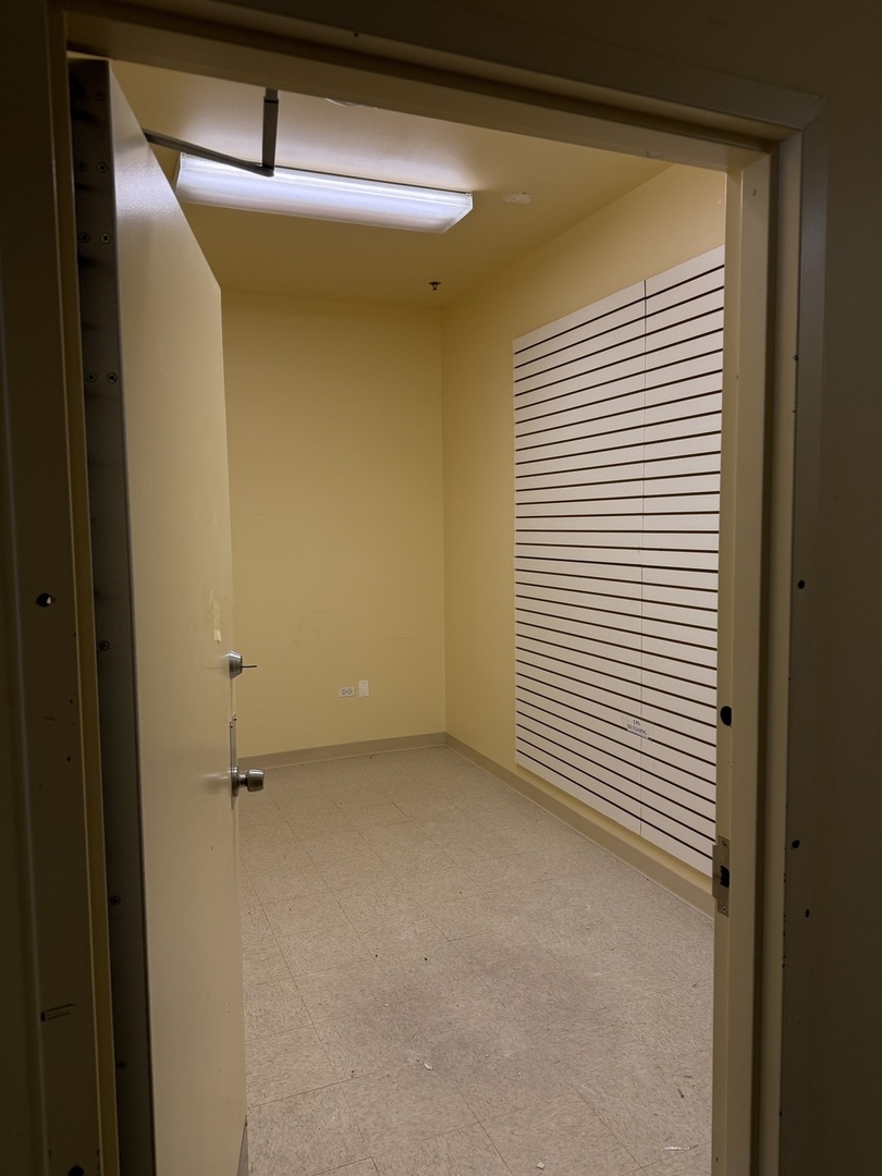 12270617 Property Photo 6