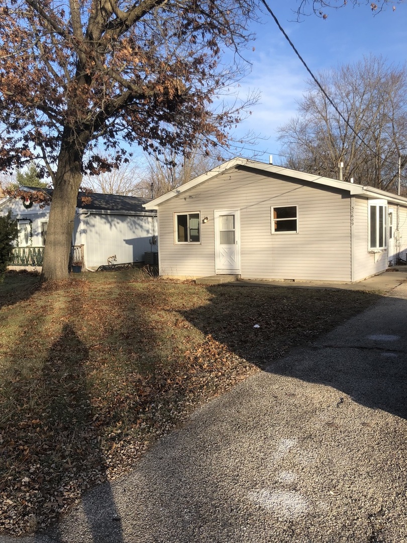35689 N Hunt Avenue Property Photo