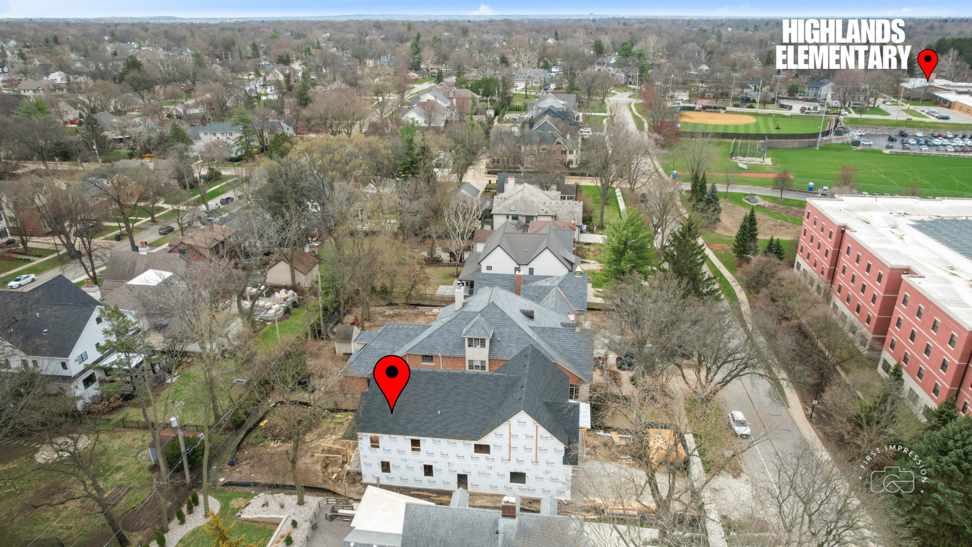 328 S Loomis Street Property Photo 4