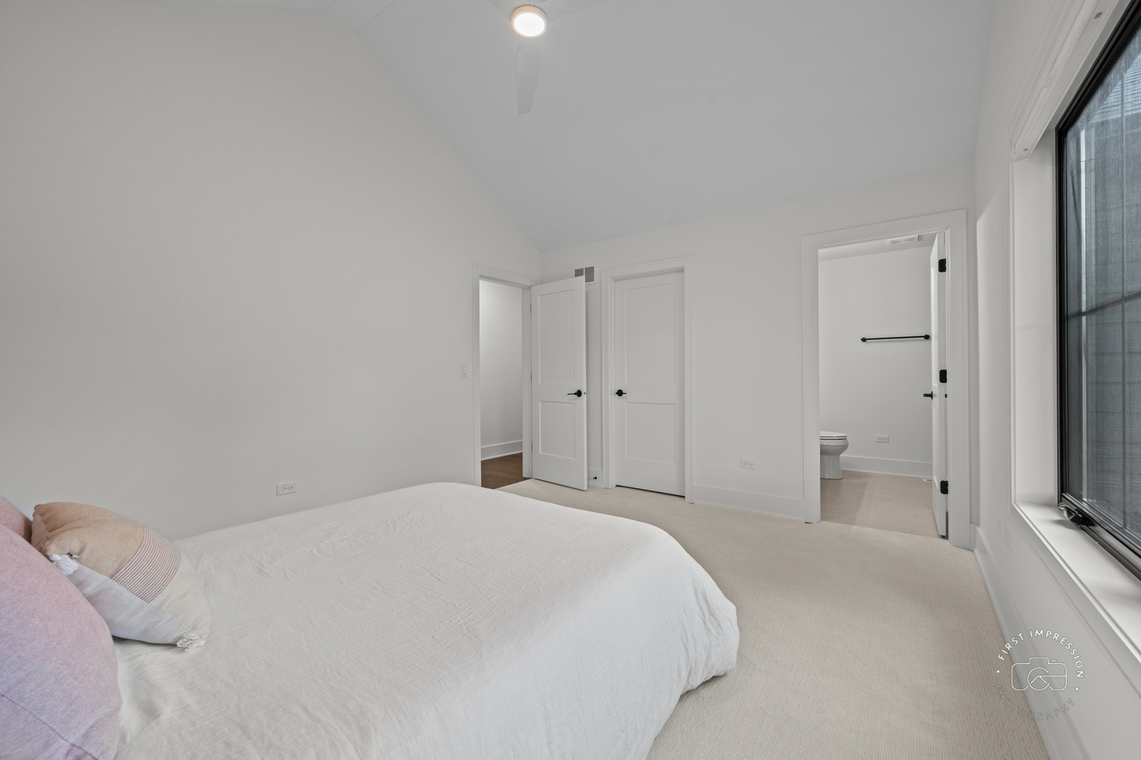 328 S Loomis Street Property Photo 28