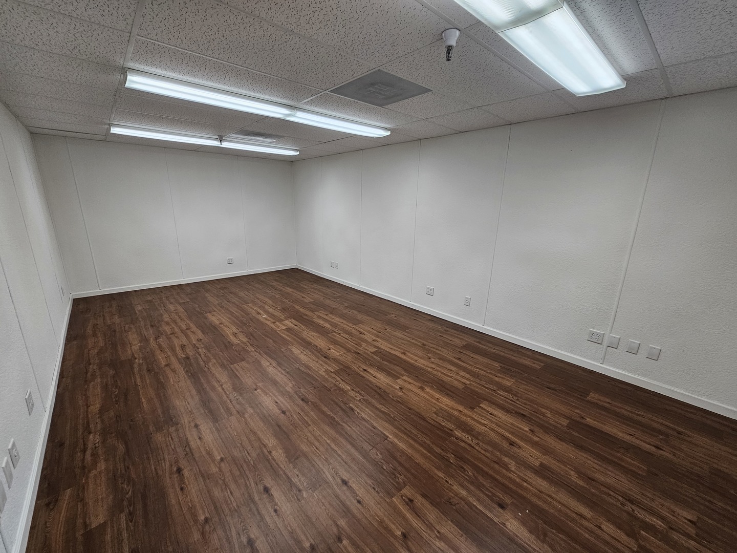 1405 E Florida Ave Property Photo 4