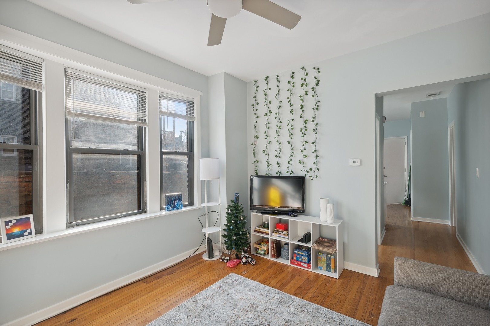 3472 N Clark Street Property Photo 3