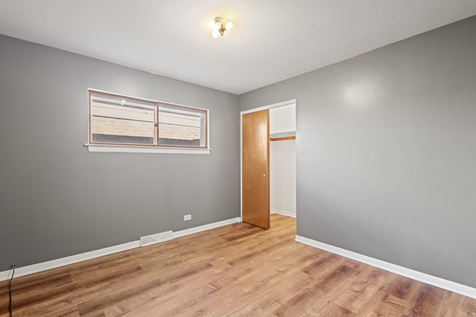 3606 S 53rd Court Property Photo 5
