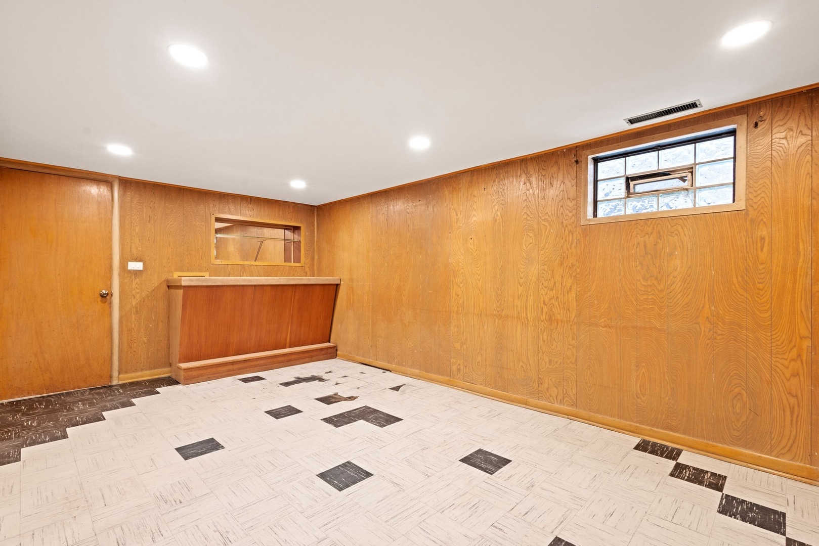 3606 S 53rd Court Property Photo 13