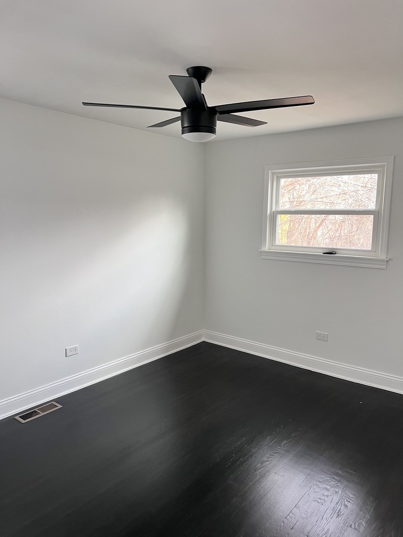 9231 S La Salle Street Property Photo 10