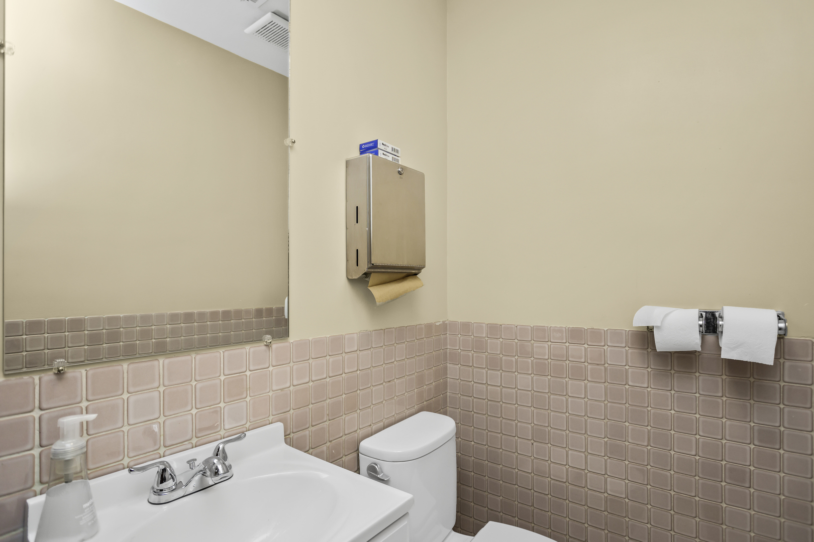 3121 N Lincoln Ave Property Photo 19