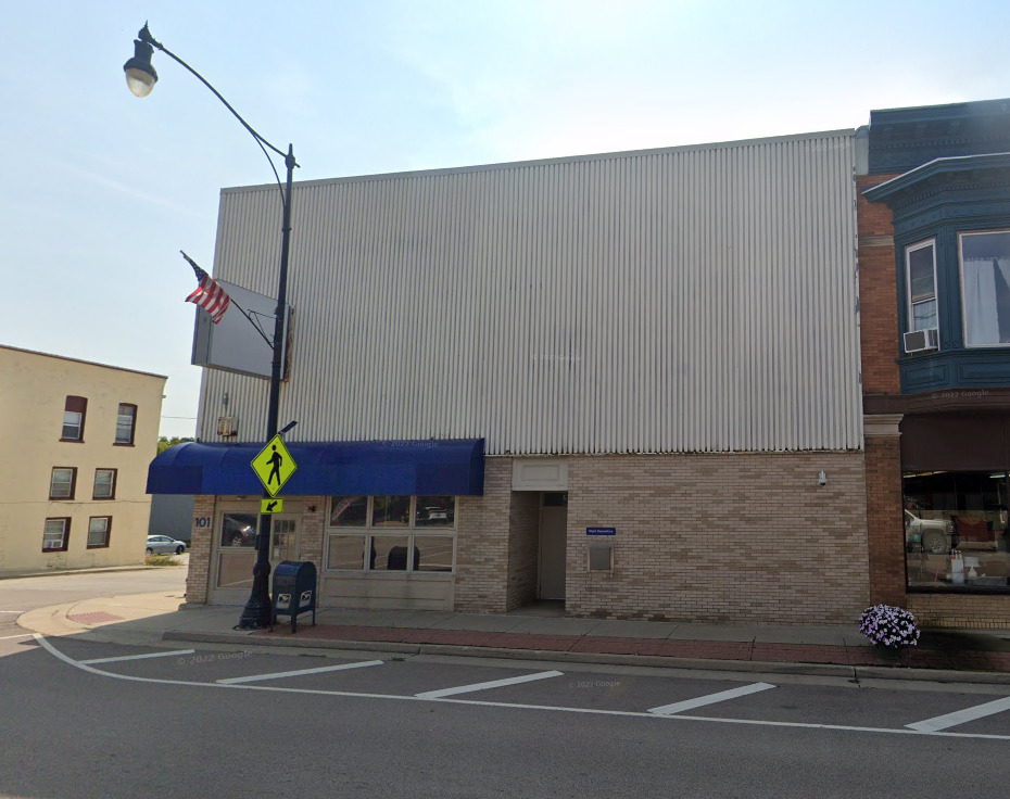 101 W Lincoln Ave Property Photo