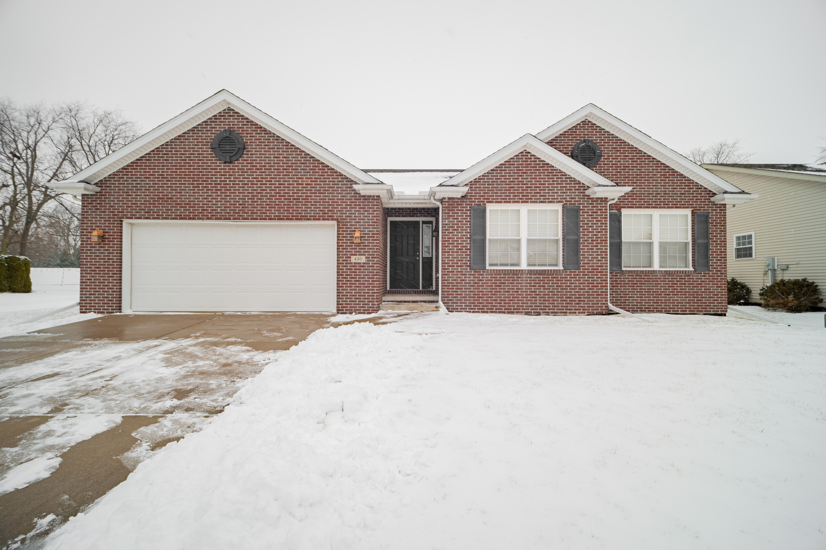 430 Basswood Lane Property Photo 1