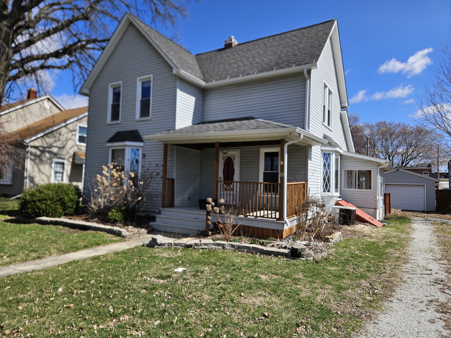 112 N Pine Street Property Photo