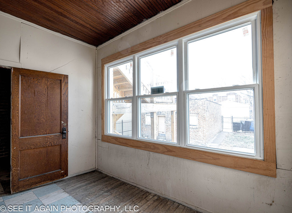 7930 S Luella Avenue Property Photo 19
