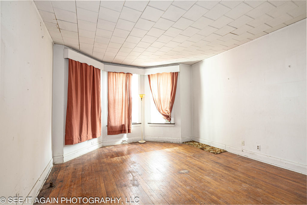 7930 S Luella Avenue Property Photo 20
