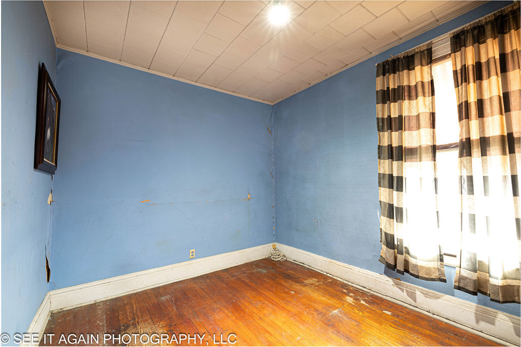 7930 S Luella Avenue Property Photo 22