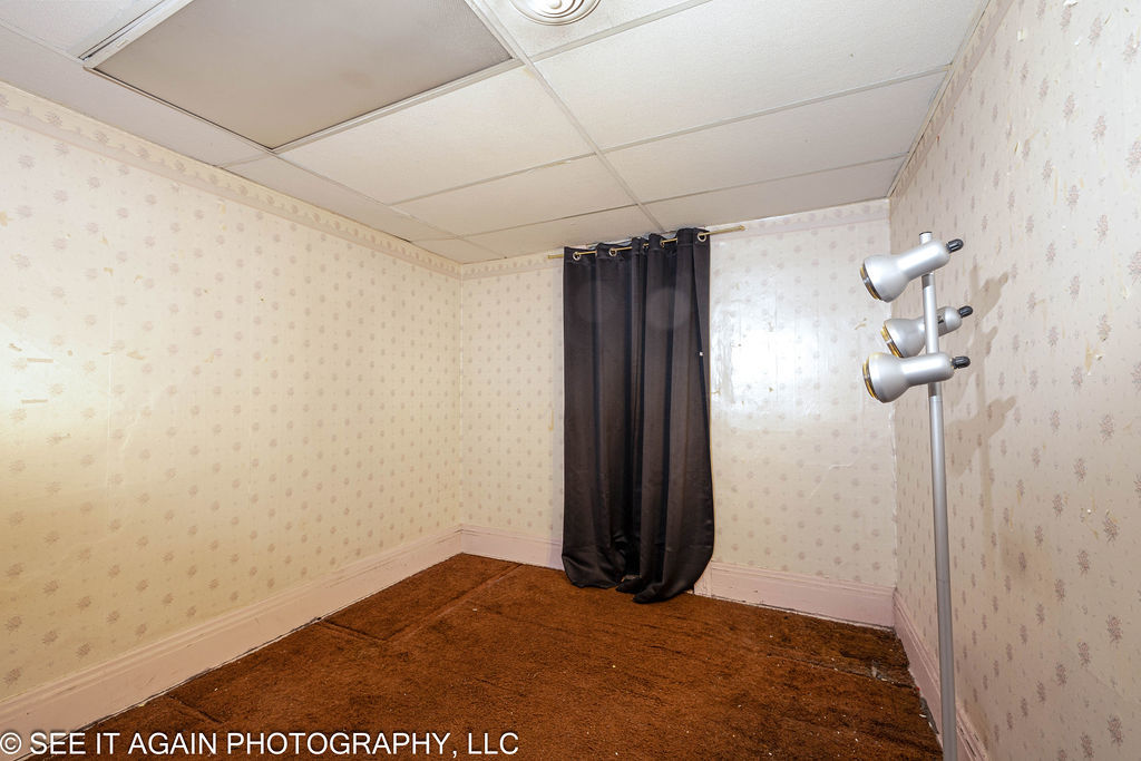 7930 S Luella Avenue Property Photo 23