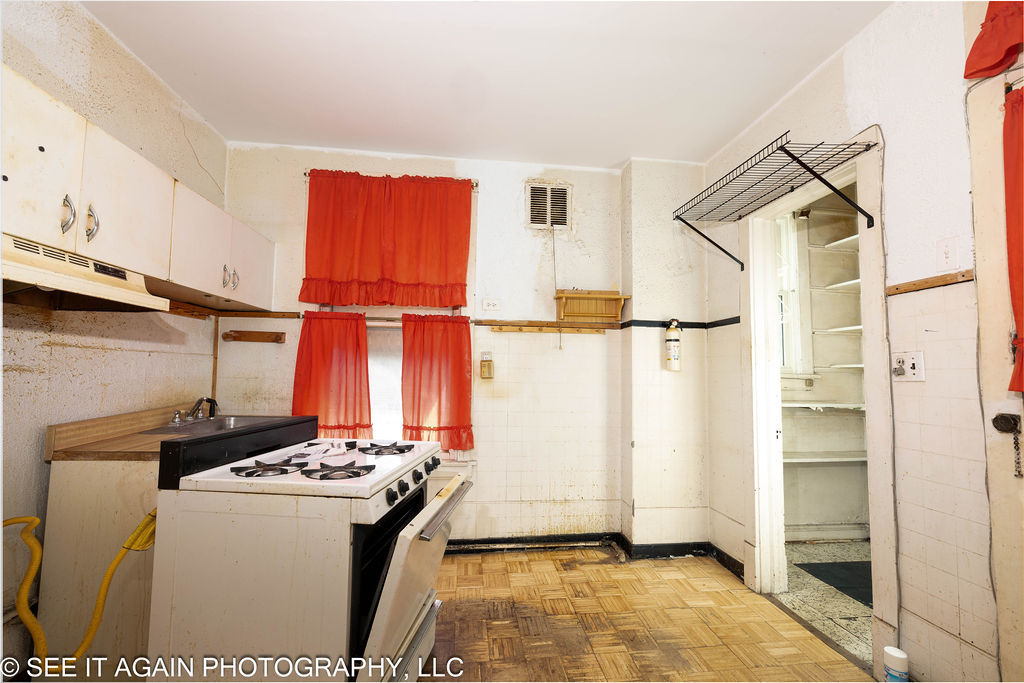 7930 S Luella Avenue Property Photo 30