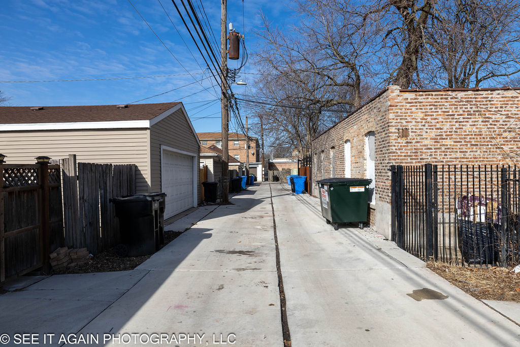 7930 S Luella Avenue Property Photo 35