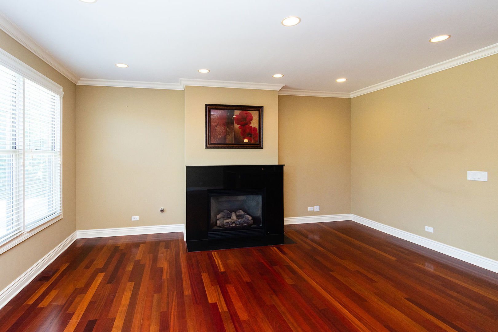 342 Maple Avenue Property Photo 6
