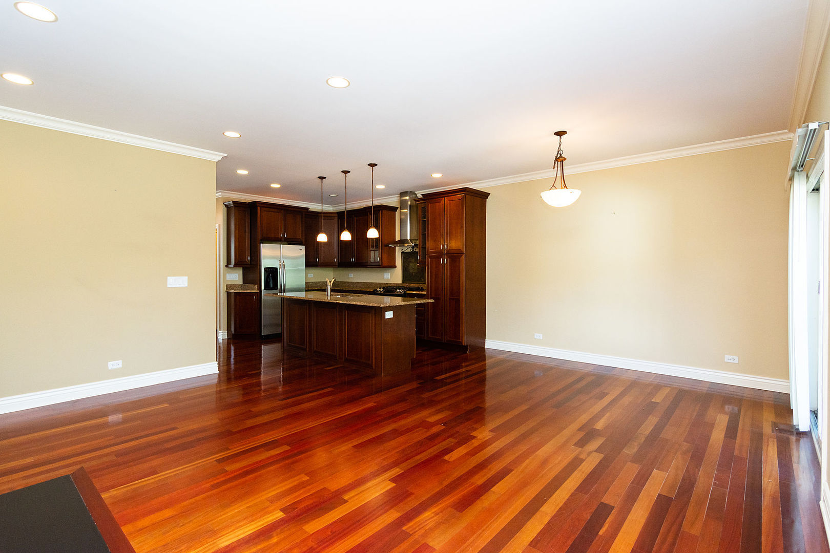 342 Maple Avenue Property Photo 8