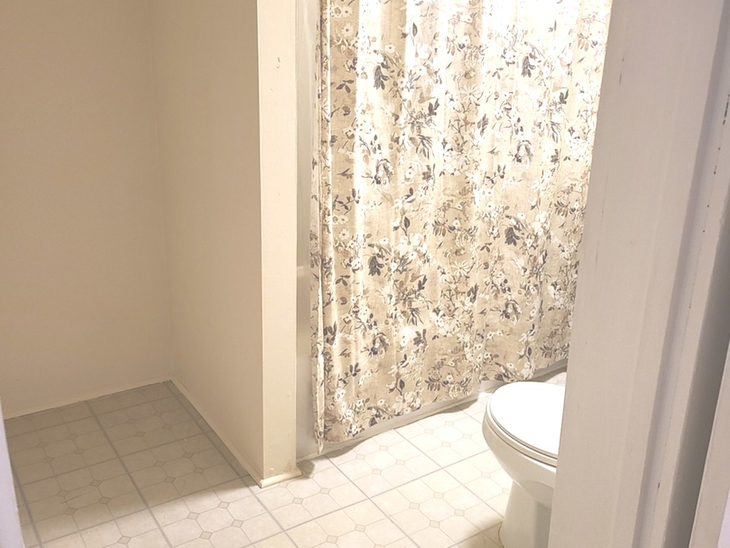407 E Walnut Street Property Photo 10