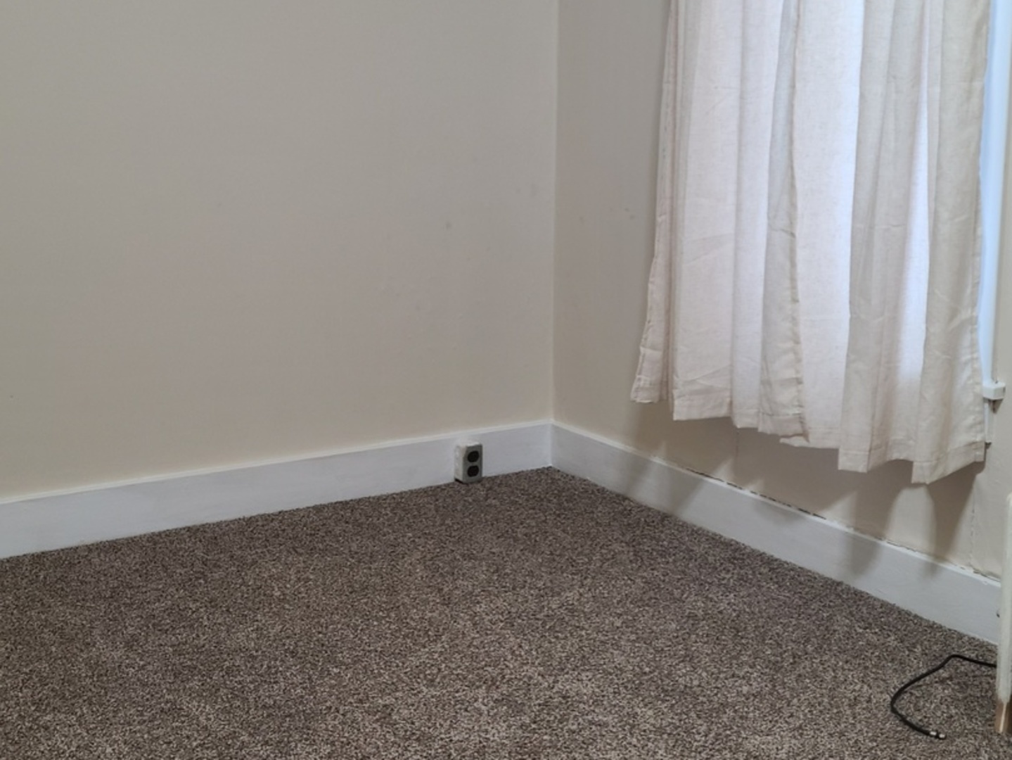 407 E Walnut Street Property Photo 11