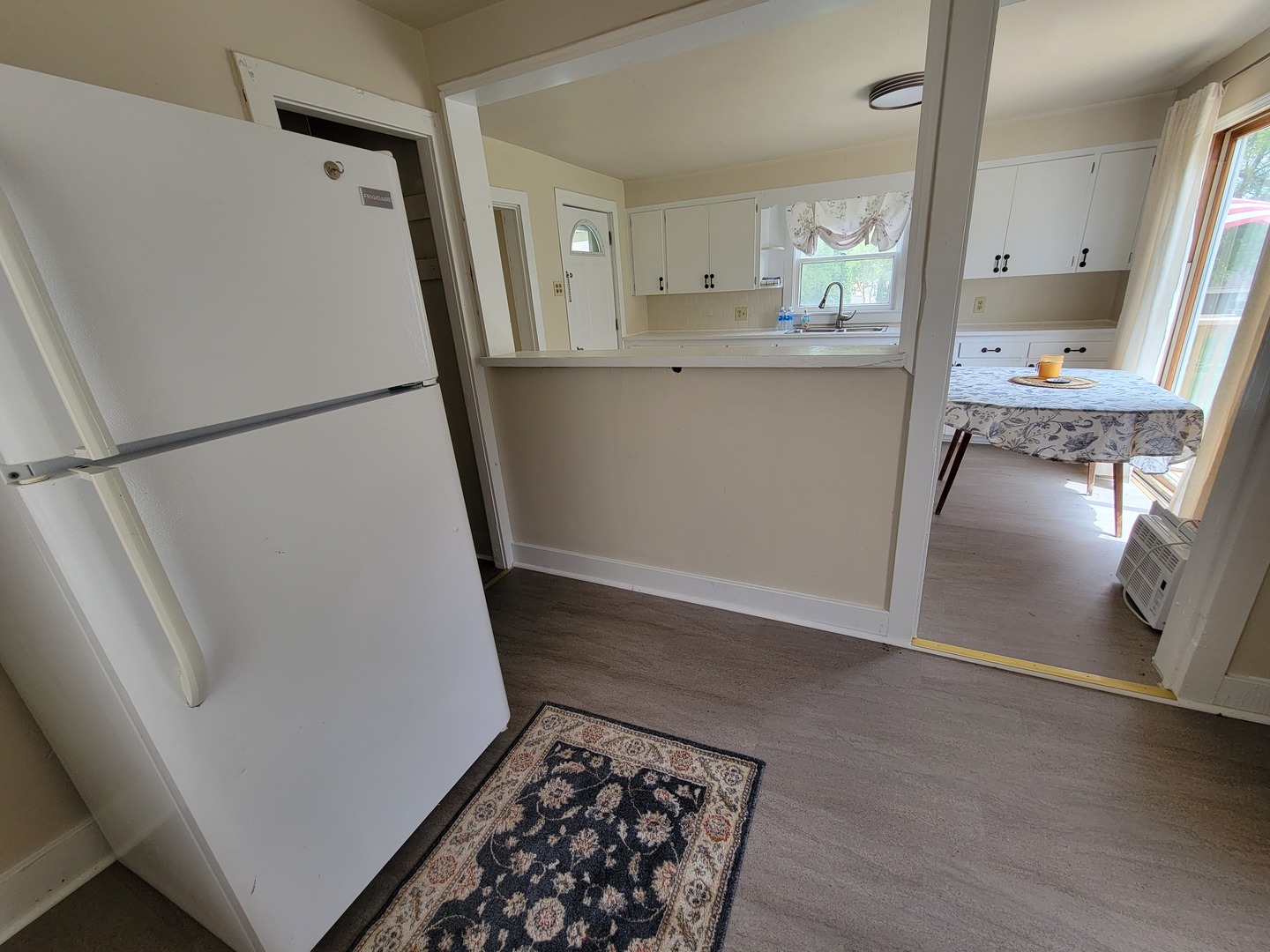 407 E Walnut Street Property Photo 15