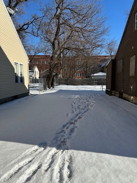 11931 S Wallace Street Property Photo 6
