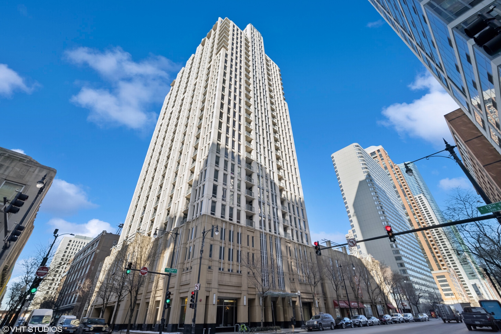 1250 S Michigan Ave Property Photo
