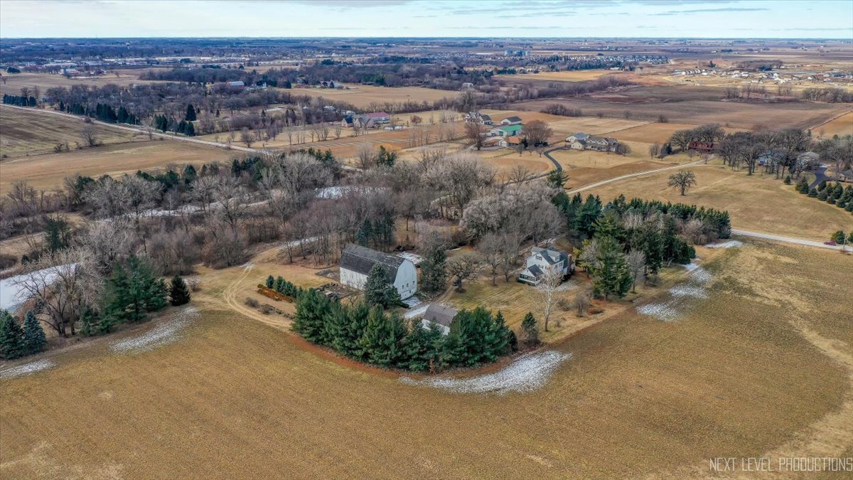17n753 Widmayer Road Property Photo 6