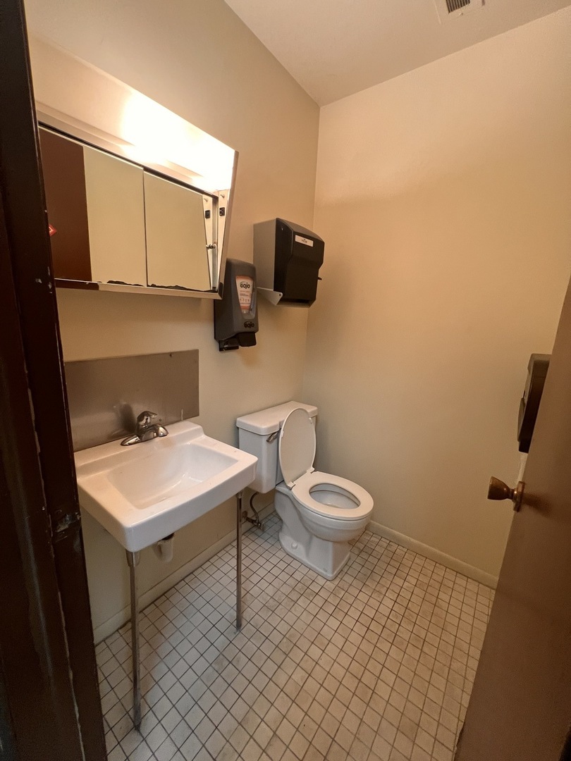 17406 Burnham Ave Property Photo 16