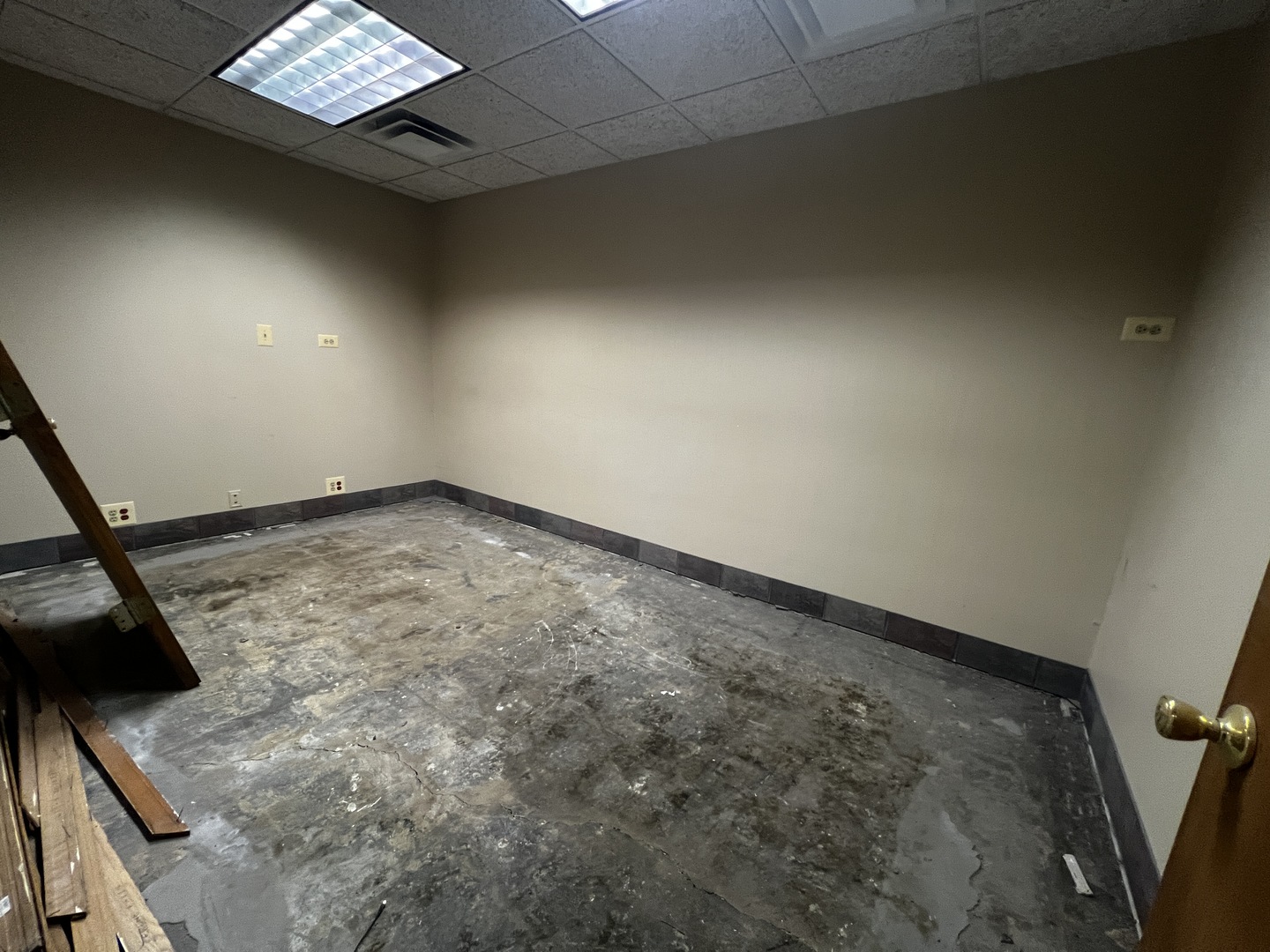 17406 Burnham Ave Property Photo 29
