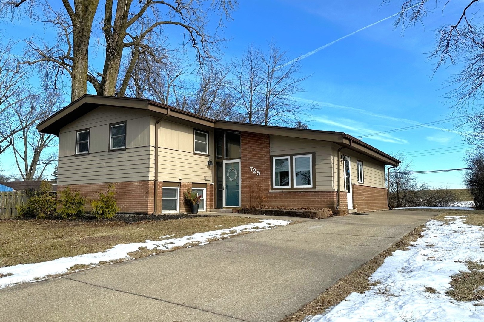 725 Enterprise Court Property Photo