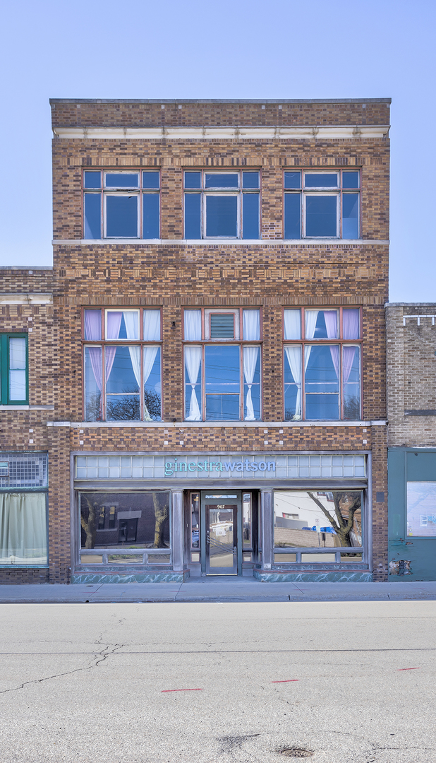 907 E State Street Property Photo 1