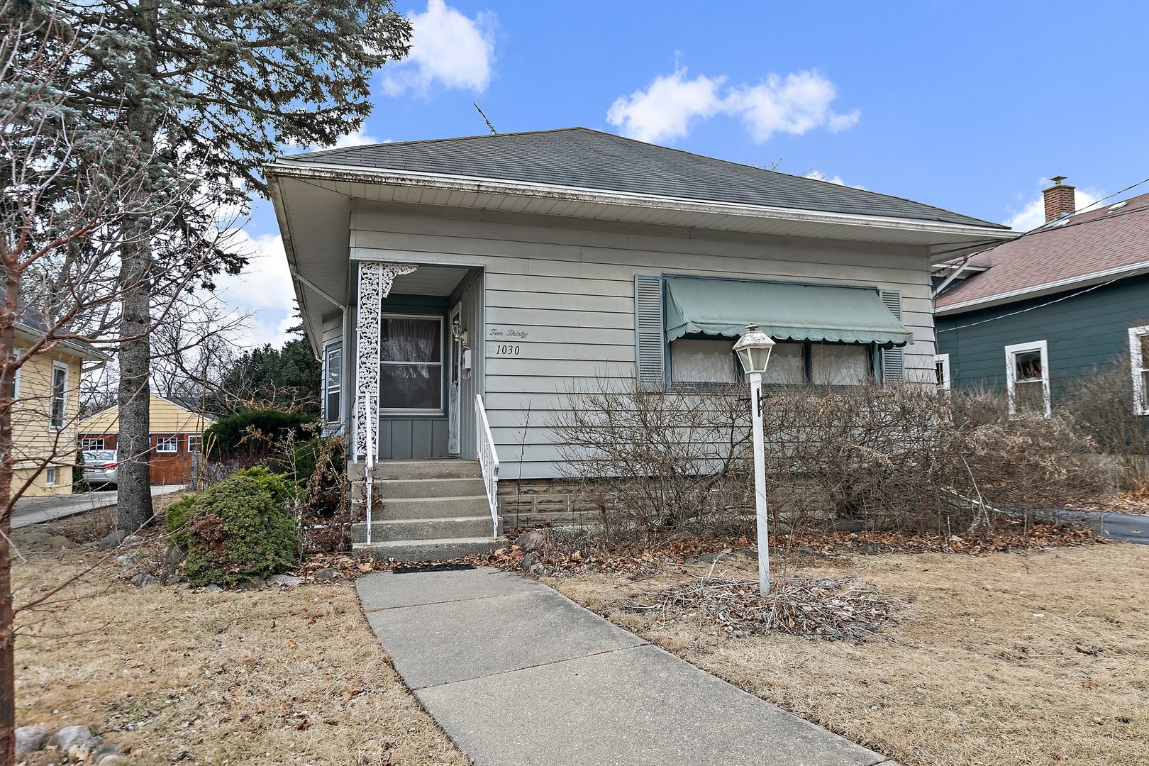 1030 Hill Avenue Property Photo