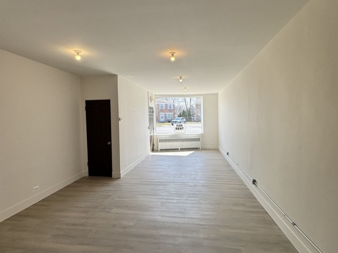 9806 Grand Ave Property Photo 5