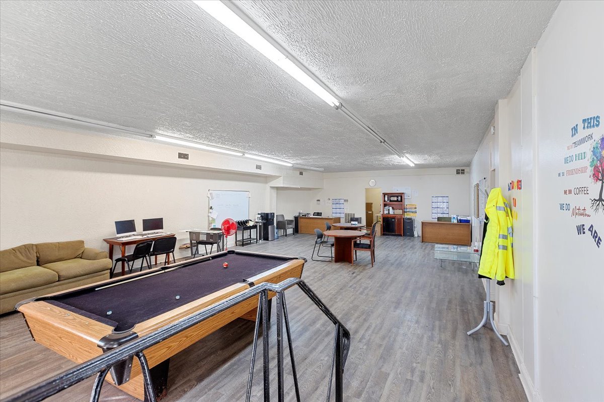 8244-8248 S Ashland Avenue Property Photo 4