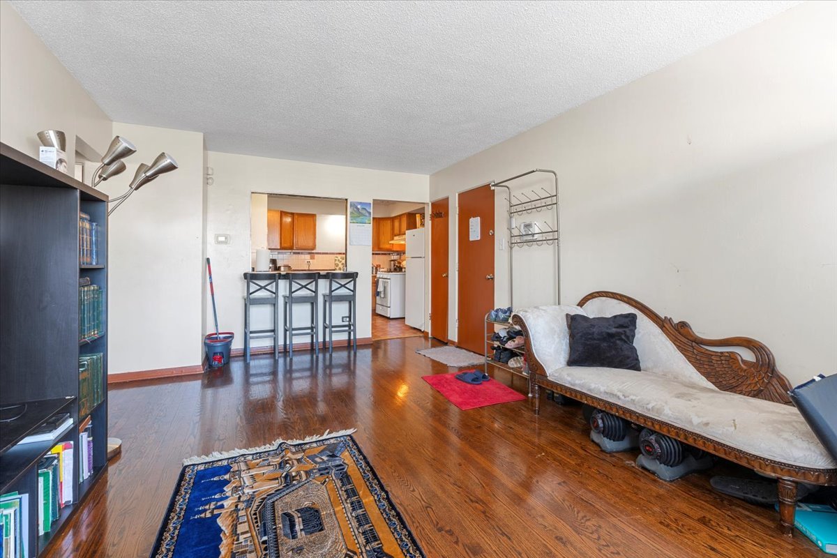 8244-8248 S Ashland Avenue Property Photo 23