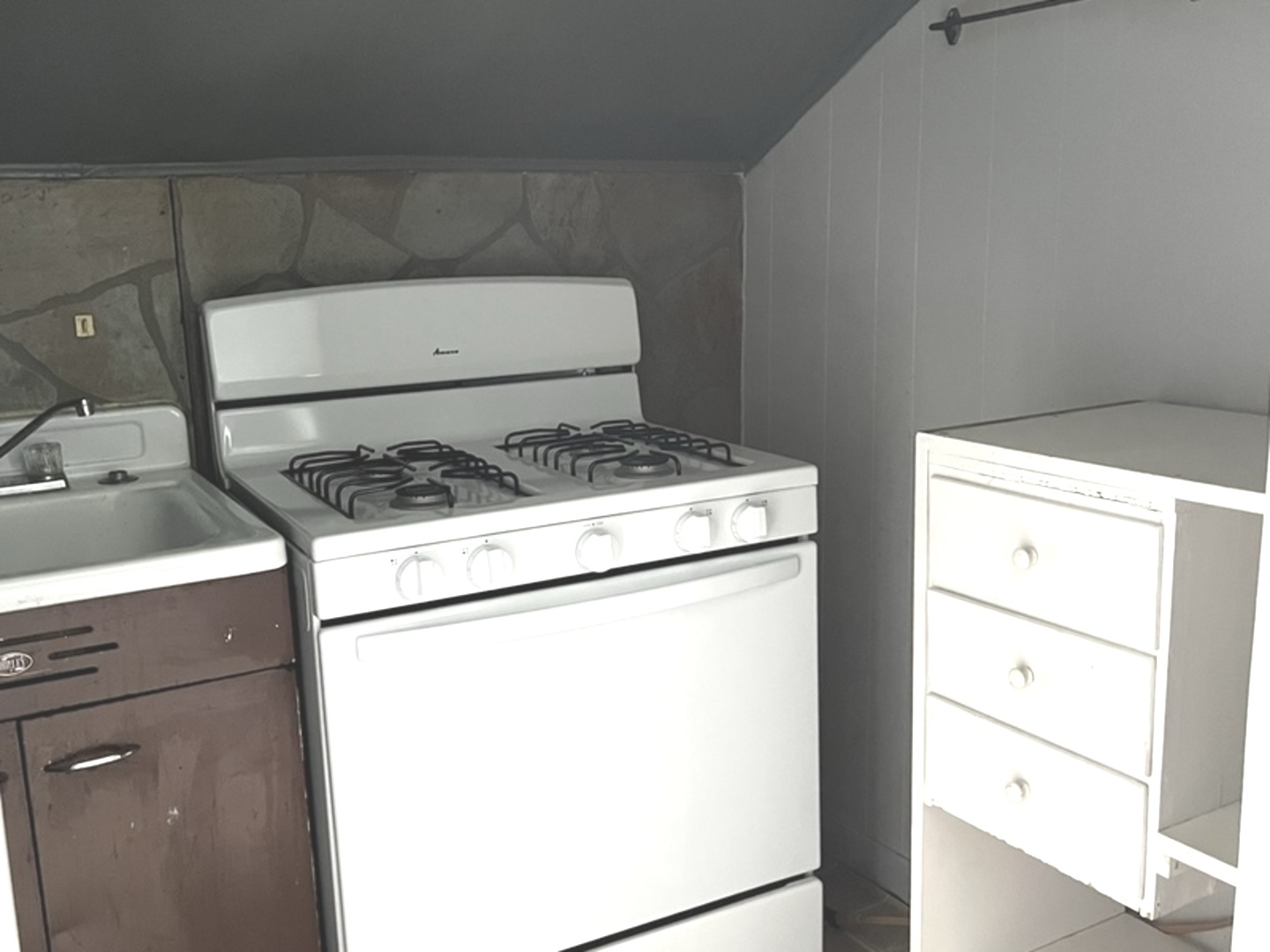 804 E Broadway St Property Photo 38