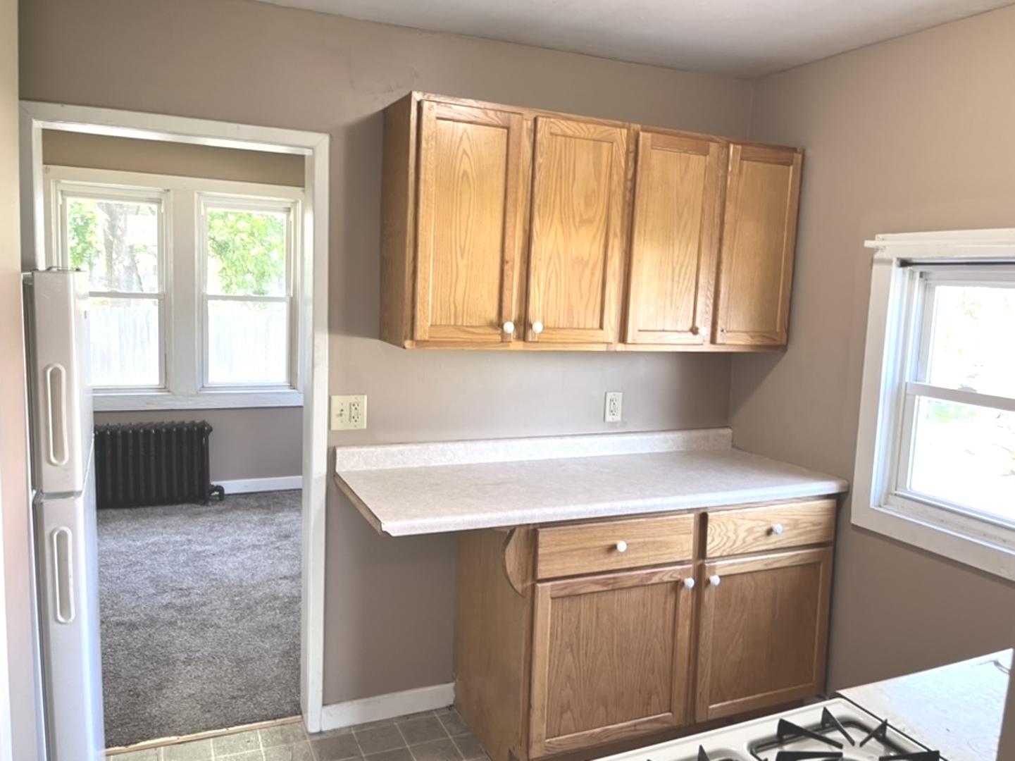 804 E Broadway St Property Photo 58