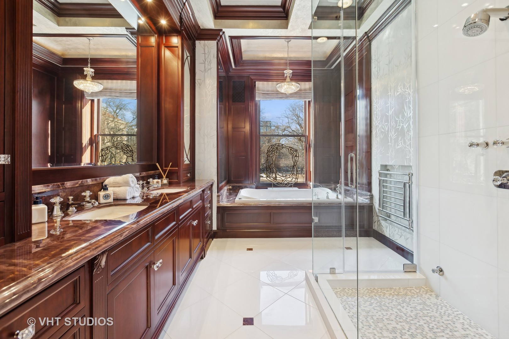 915 N Dearborn Street Property Photo 32