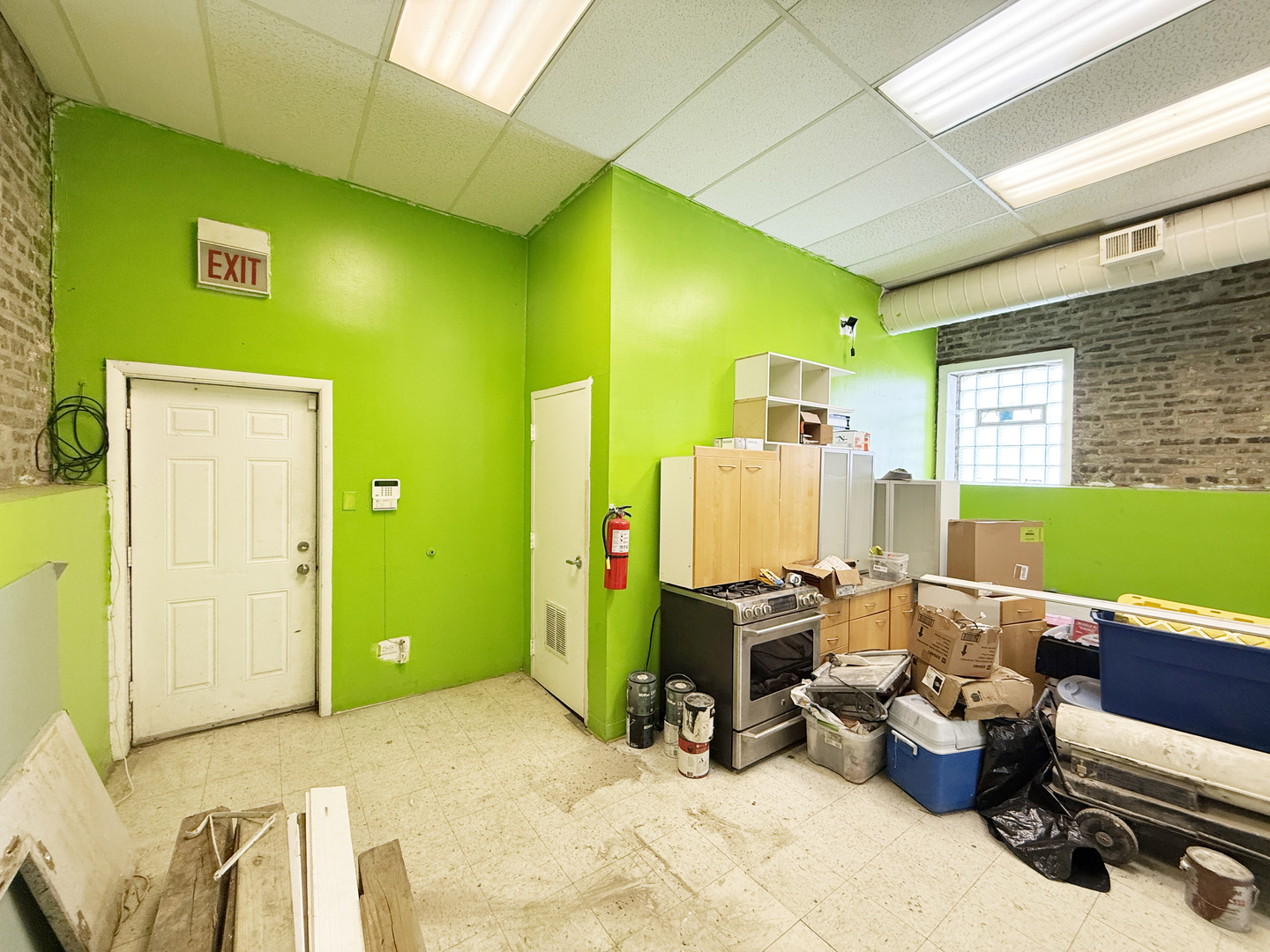 3544 W Lake St Property Photo 8