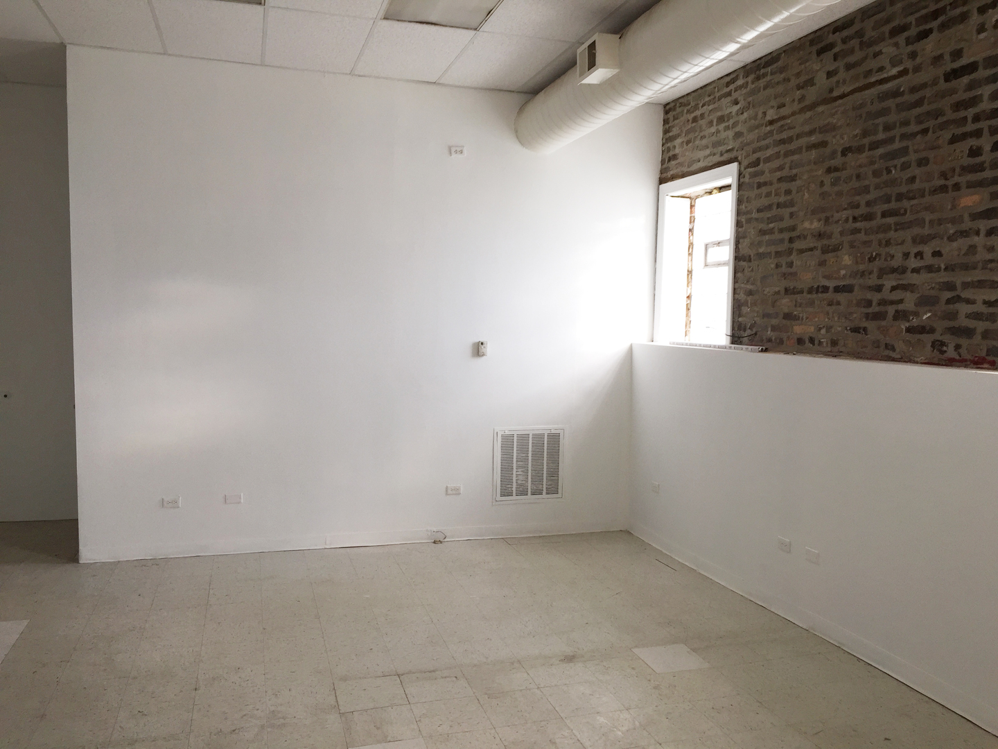 3544 W Lake St Property Photo 14