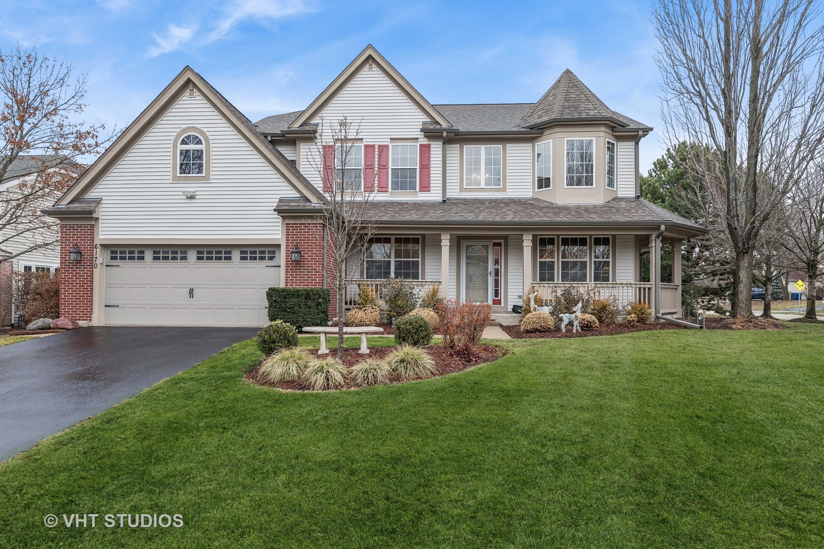 6170 Oakmont Lane Property Photo